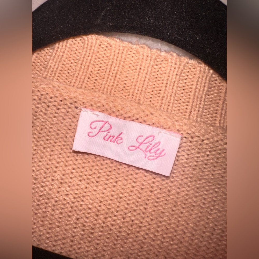 EUC Pink Lily Women's Size Medium Beige Sweater with White Pom Pom Accents - Picture 9 of 9